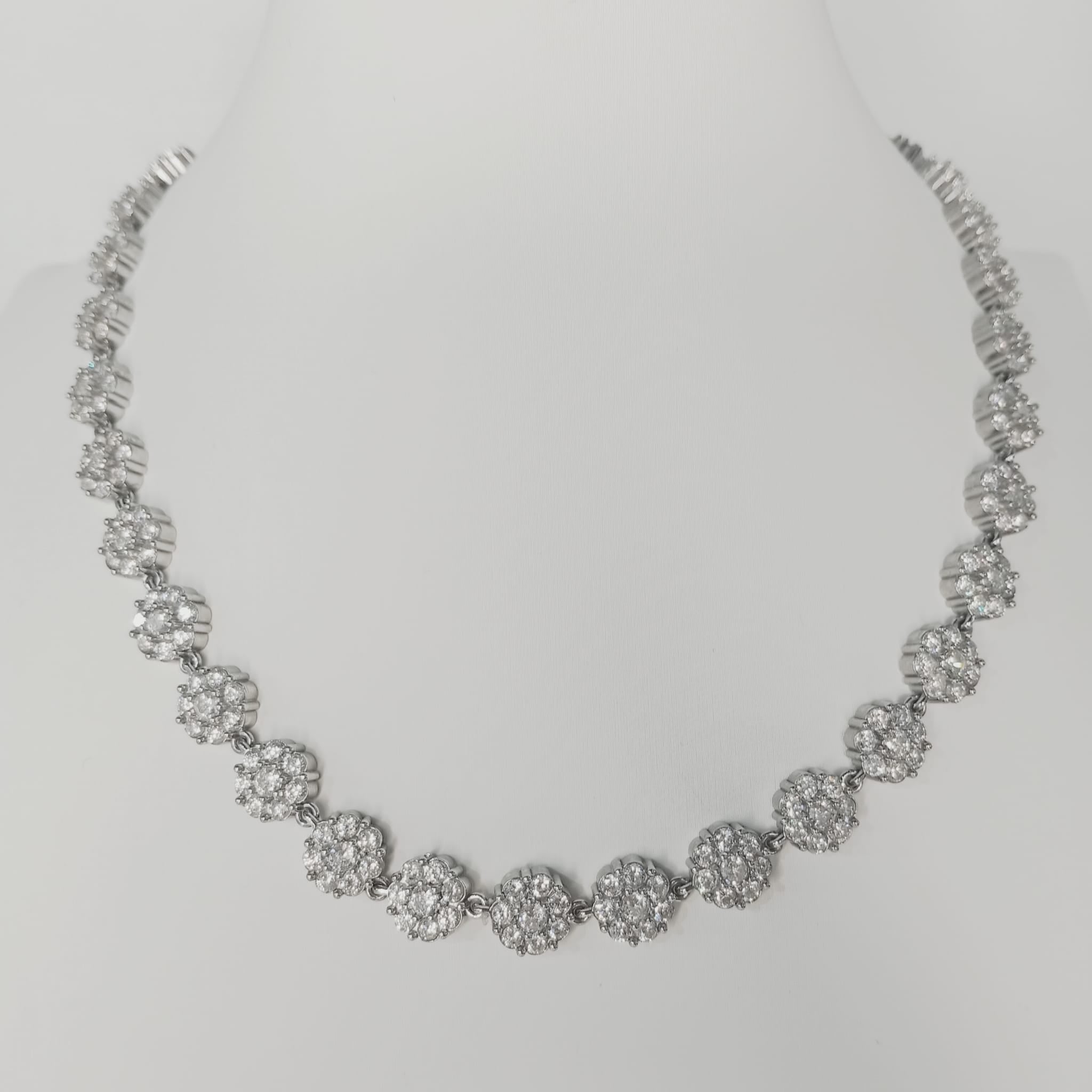 Choker Flower